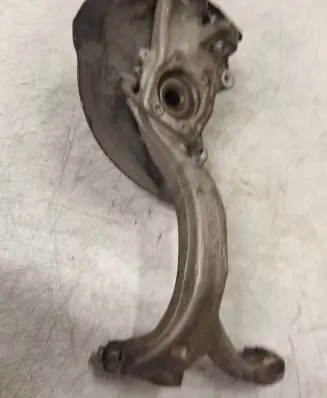 Audi A6 S6 C6 4F Front wheel hub 4F0615311A
