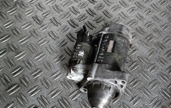Mercedes-Benz Sprinter W906 Starter motor A6519060026 4280005511