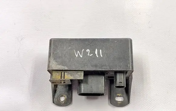 Mercedes-Benz E W211 Front coil spring rubber mount PA6GF30