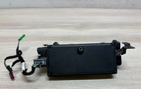 Windshield/windscreen camera