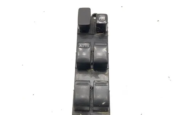 Subaru Impreza II Electric window control switch 