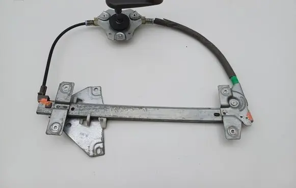 Volvo S40, V40 Rear door manual window regulator