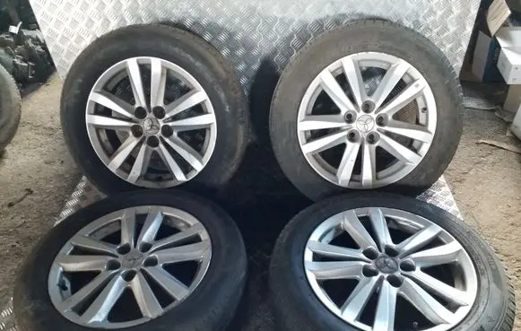 Mitsubishi ASX R17 alloy rim 