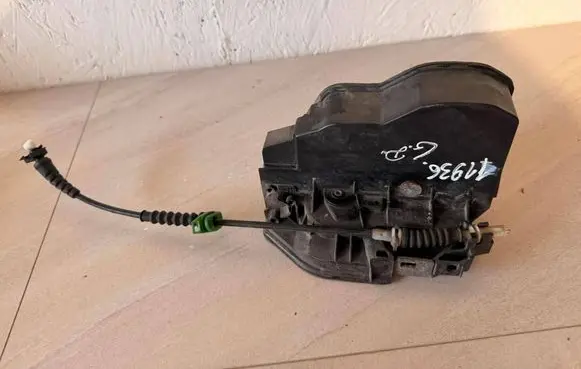 BMW 5 E60 E61 Rear door lock