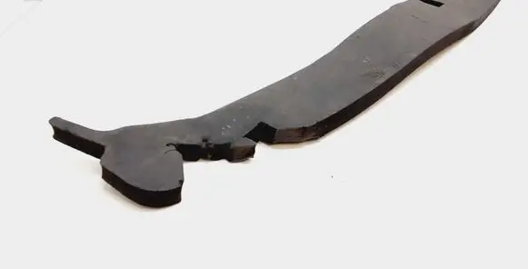 Volvo XC90 Fender foam support/seal 