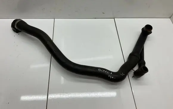 Skoda Octavia Mk3 (5E) Engine coolant pipe/hose 5Q0121619B