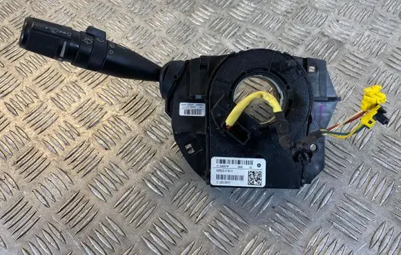 Fiat Freemont Wiper turn signal indicator stalk/switch P68068537AF 68068537AF 56046118AC