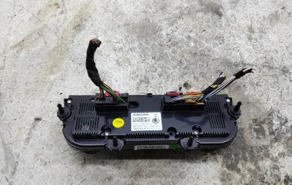 Skoda Octavia Mk3 (5E) Climate control unit 5E0907044K 5HB01128240