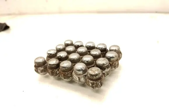 KIA Sorento Nuts/bolts 