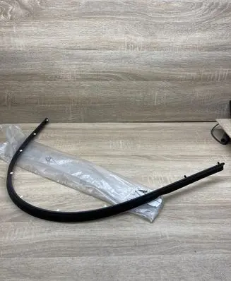 BMW 5 E39 Front door rubber seal 8202675 51218202675 LEFTSIDE