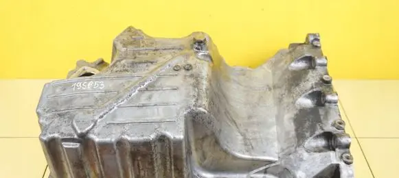 Volkswagen Touareg I Oil sump 070103603M BPE