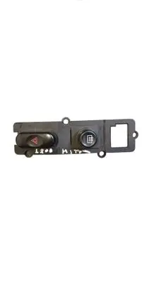 Mitsubishi L200 Hazard light switch MR117578