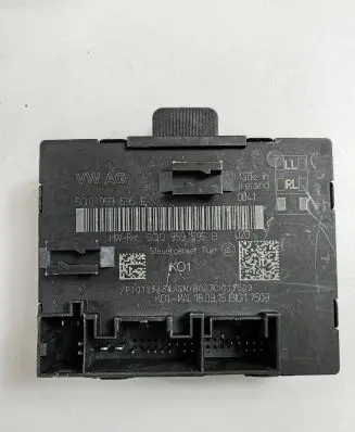 Volkswagen PASSAT B8 Door control unit/module 5Q0959595E 5Q0959595B