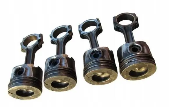Nissan Pathfinder R51 Piston with connecting rod