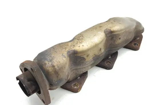Audi Q7 4L Exhaust manifold 059253033L