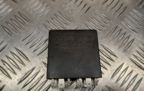 Audi A4 S4 B5 8D Light relay 4B0919471A 5KG00656805 393