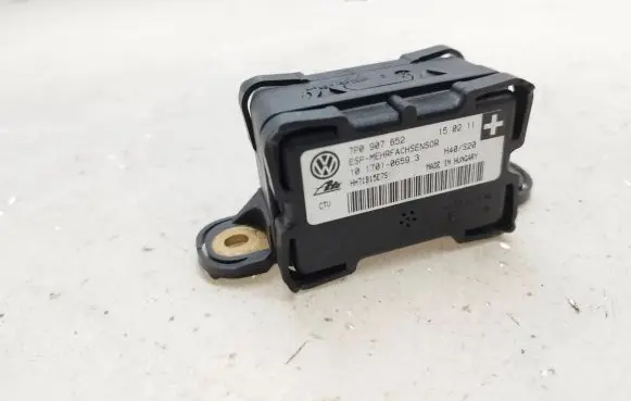 Volkswagen Touareg II ESP acceleration yaw rate sensor 7P0907652 HH71B15E7S 10170106593
