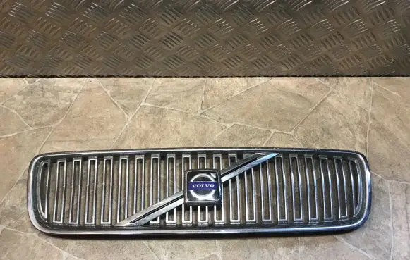 Quarter panel pressure vent