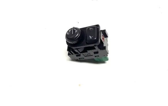 Nissan Qashqai Wing mirror switch