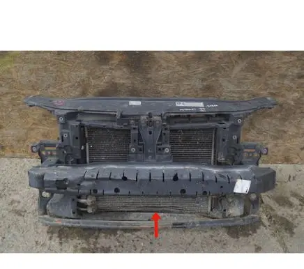 Volkswagen PASSAT B7 Radiator support slam panel