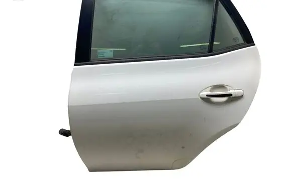 Toyota Avensis T250 Rear door 123456