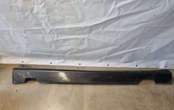 Chrysler 200 Sill 1VQ08LAUAF