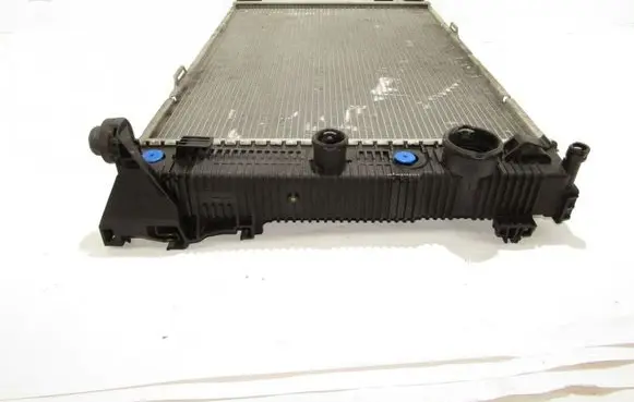 Mercedes-Benz E W212 Coolant radiator