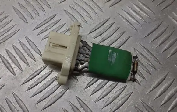 Ford Focus Heater blower fan relay 
