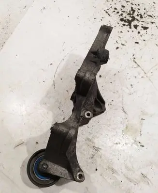 Volkswagen Multivan T5 Engine mounting bracket 03g903143