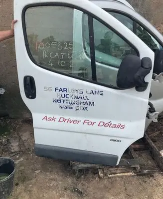 Renault Trafic II (X83) Front door