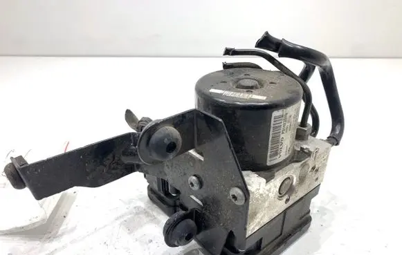 Volvo V40 ABS Pump 31423315