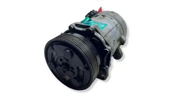 Volkswagen Golf IV Air conditioning (A/C) compressor (pump) 1J0820803FKASACJA 1J0820803F