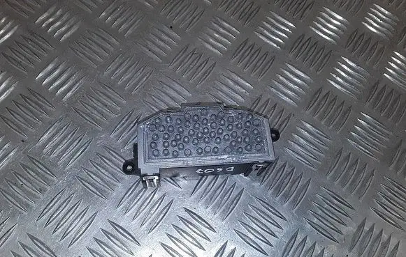 Volkswagen Scirocco Heater blower motor/fan resistor 3c0907521f