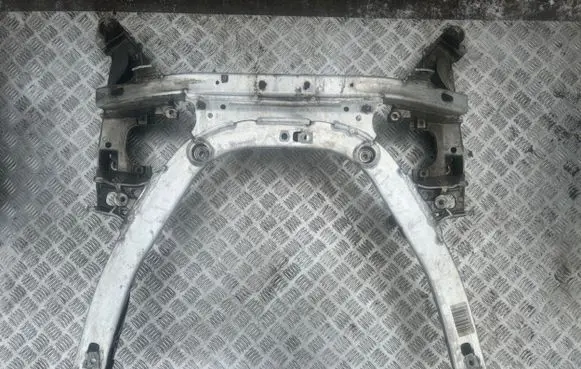 BMW 5 E60 E61 Front subframe 6759462 23781010