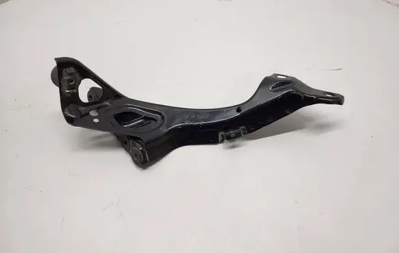 Audi A6 S6 C7 4G Fender mounting bracket 4G0821136A