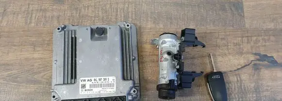 Audi A3 S3 8V Engine control unit/module 04L907309D 1K0905851