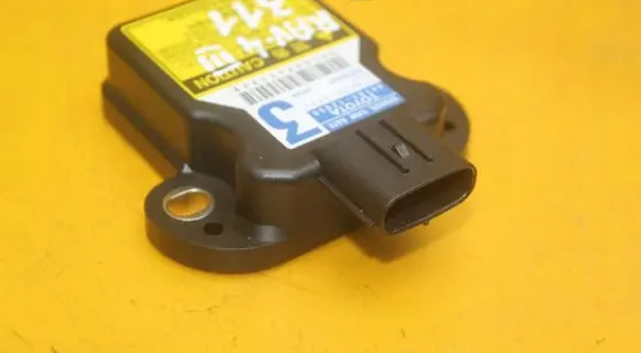 Toyota RAV 4 (XA30) ESP acceleration yaw rate sensor 89183-12050