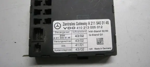 Mercedes-Benz E W211 Gateway control module A2115403145