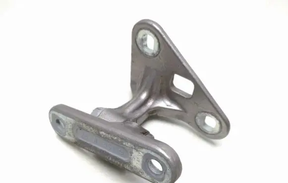 Mercedes-Benz E W211 Front door upper hinge