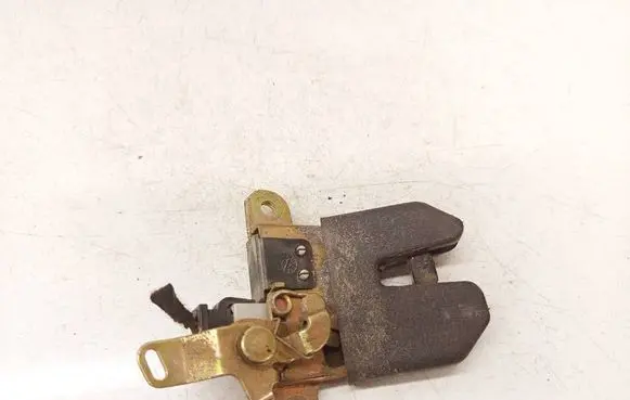 Skoda Superb B5 (3U) Tailgate/trunk/boot lock/catch/latch 3B5827505