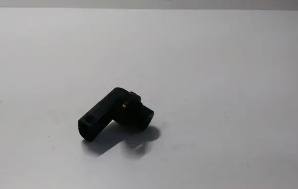 Skoda Fabia Mk1 (6Y) Crankshaft position sensor 047906433