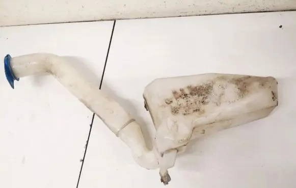 Volkswagen Fox Windshield washer fluid reservoir/tank 6q0955453n 6q0955453