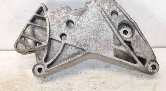 Skoda Superb B6 (3T) Engine mounting bracket 06J199207P