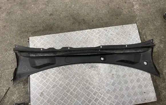 Opel Insignia B Wiper trim 39126649