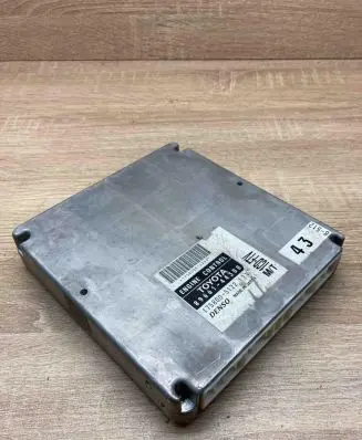 Toyota Avensis Verso Engine control unit/module ECU 8966144300 1758005122