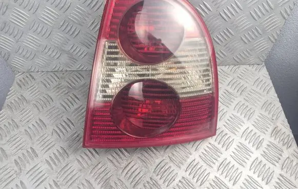 Volkswagen PASSAT B5.5 Rear/tail lights 3B5945096AE