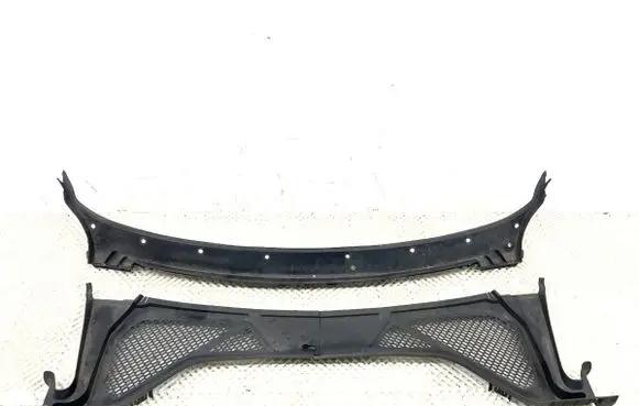 BMW X6 F16 Wiper trim 15671610