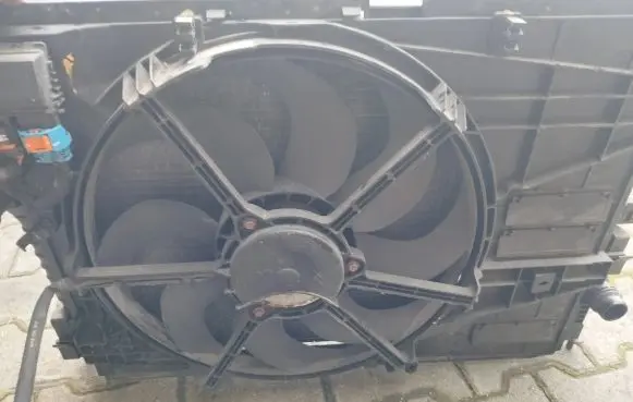 Opel Grandland X Coolant radiator