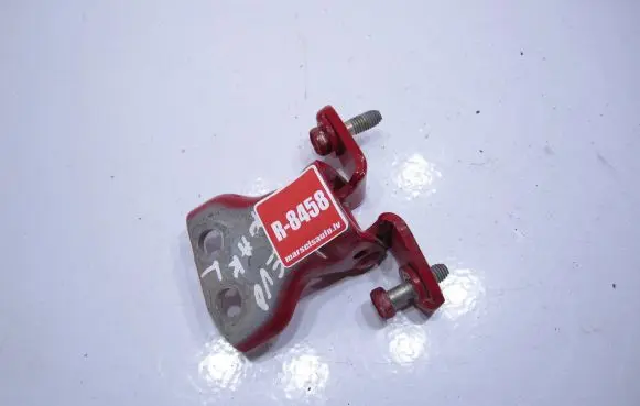 Mitsubishi Lancer Evolution Rear door lower hinge