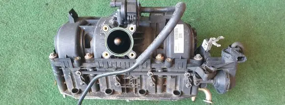 Opel Corsa D Intake manifold 55557906